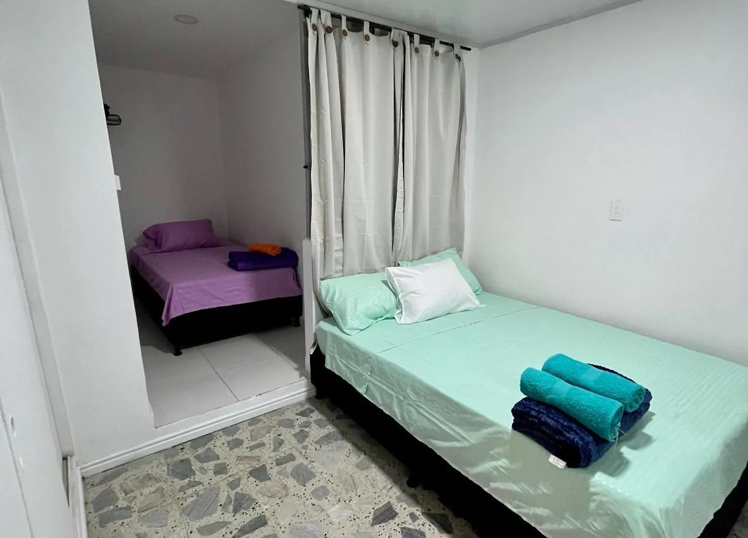 Entre Jardines Apartment Medellin Homestay