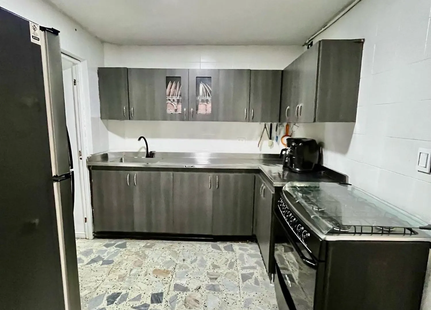 Homestay Entre Jardines Apartment Medellin
