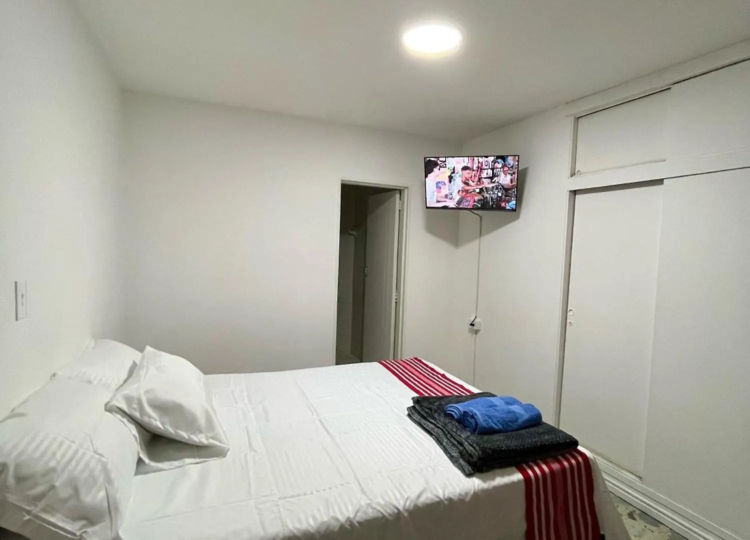 Homestay Entre Jardines Apartment Medellin