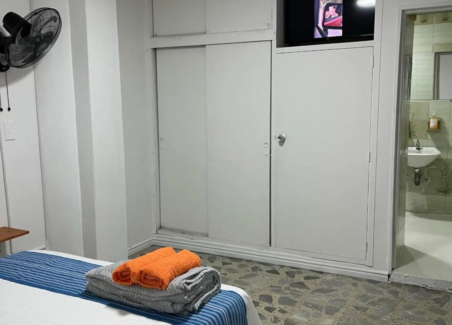 Entre Jardines Apartment Medellin Homestay