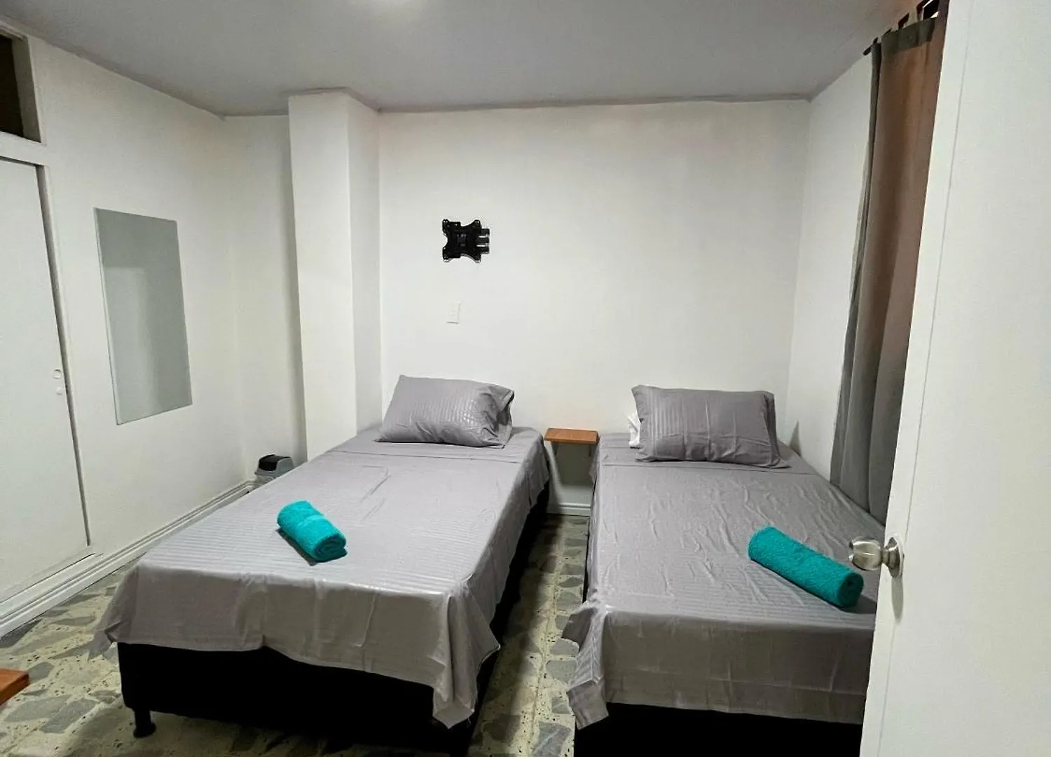 Entre Jardines Apartment Medellin 0*,  Colombia